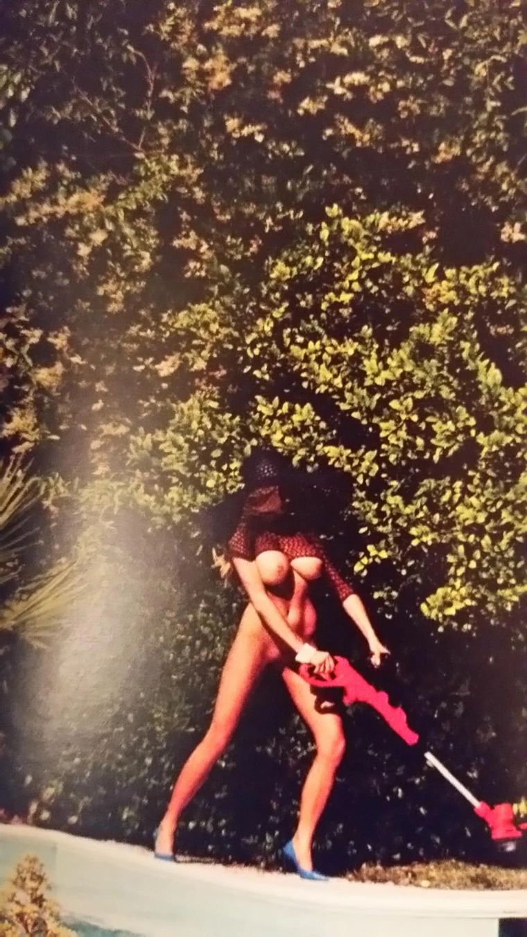 charlotte-mckinney-nude sexy